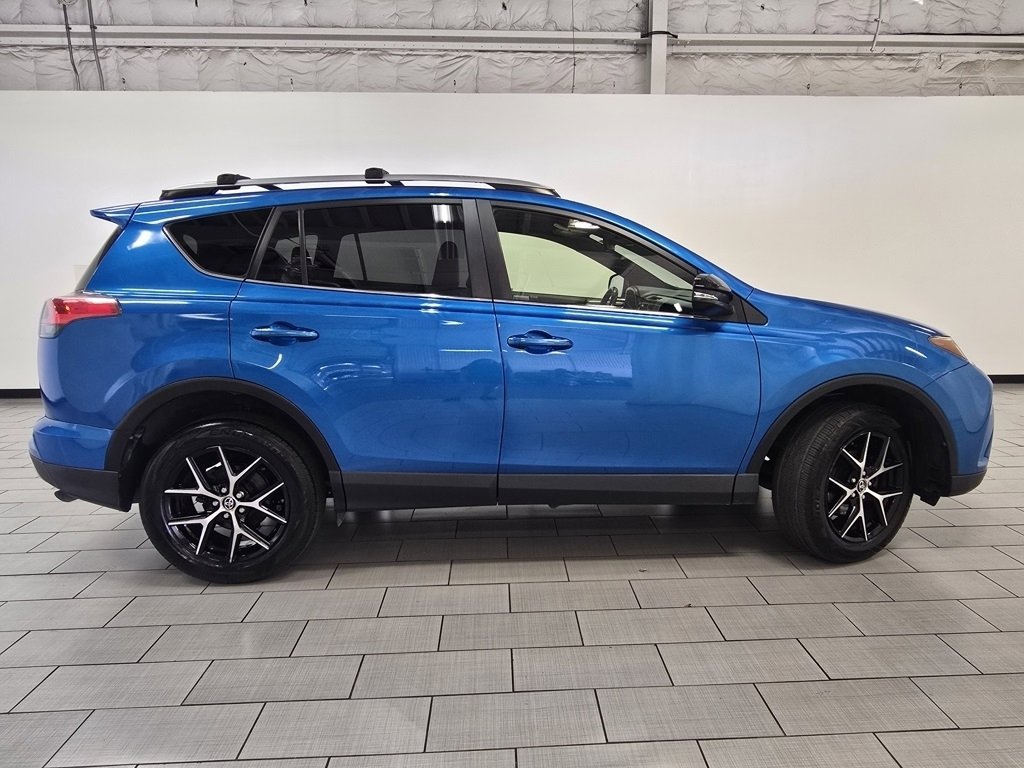 Used 2018 Toyota RAV4 SE w/ Power Extra Value Package image 15