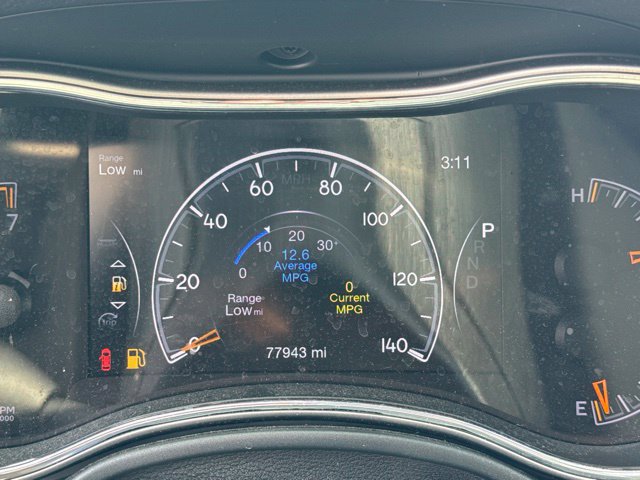 Used 2020 Jeep Grand Cherokee Altitude AWD/4WD image 38