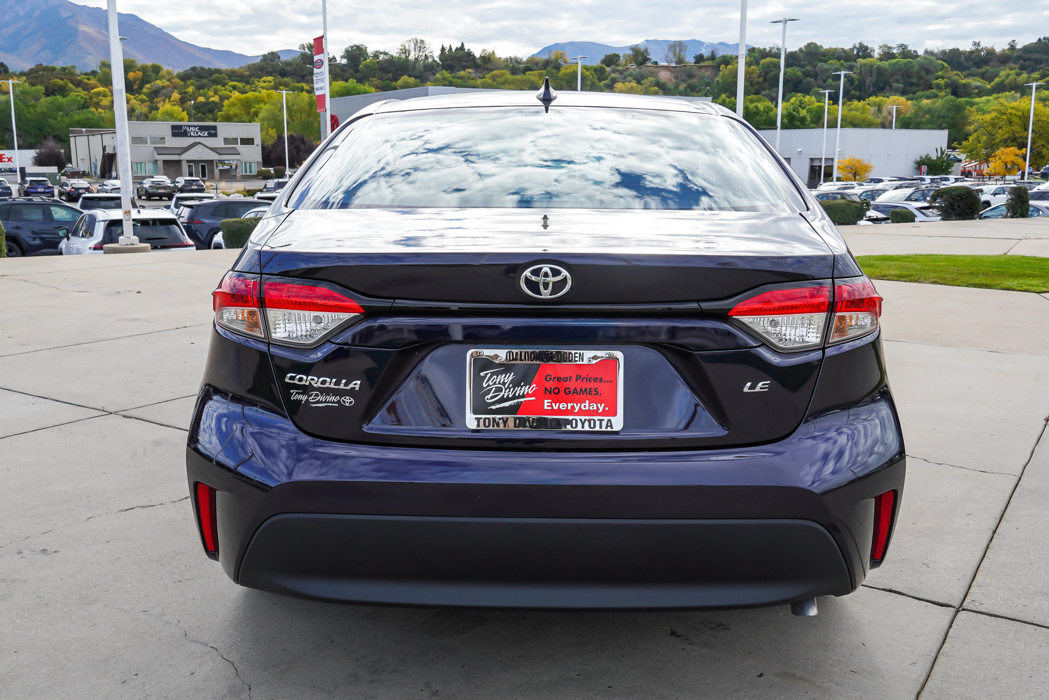 New 2027 Toyota Corolla LE FWD image 7