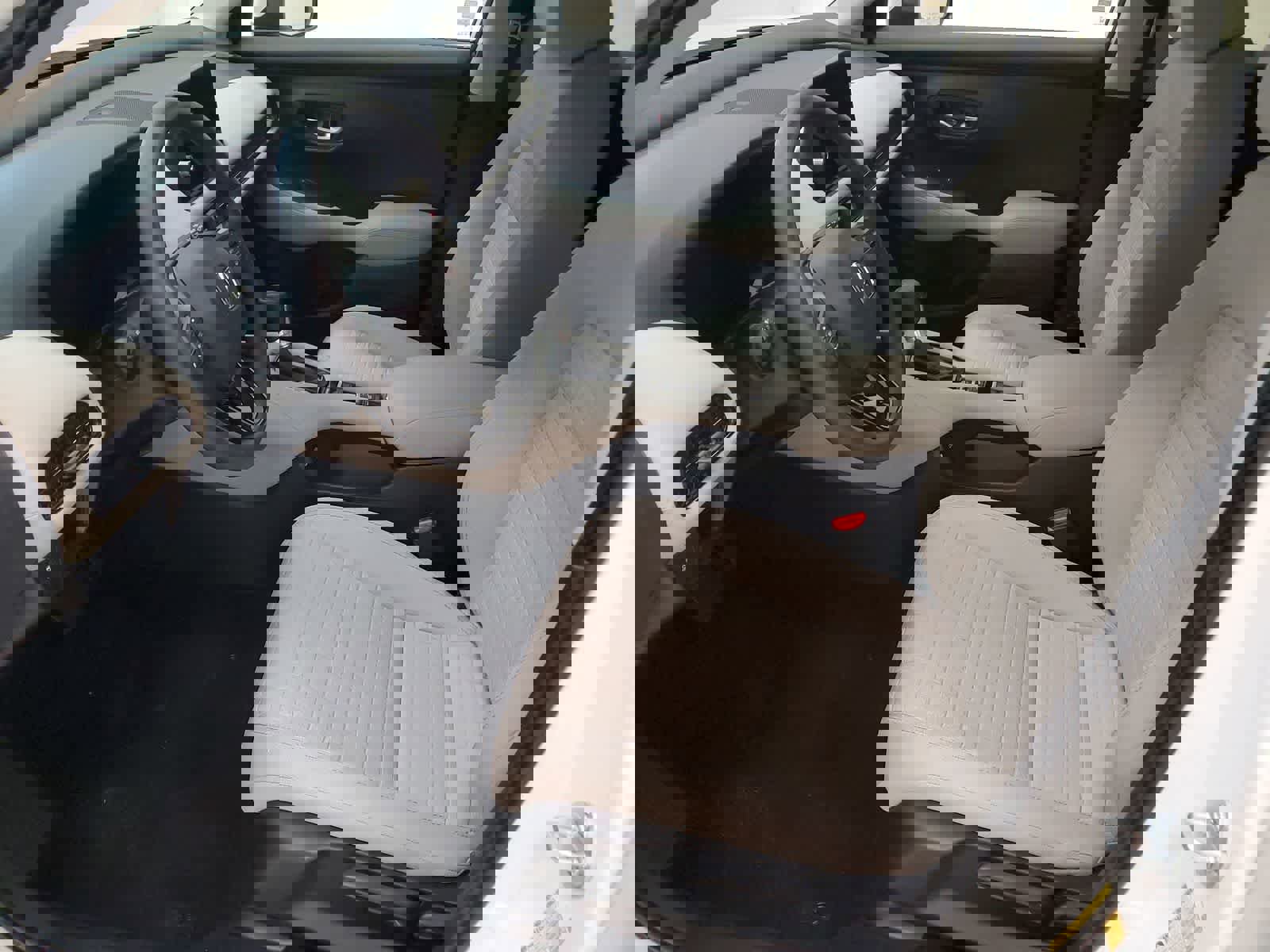 Certified 2026 Honda HR-V LX image 16