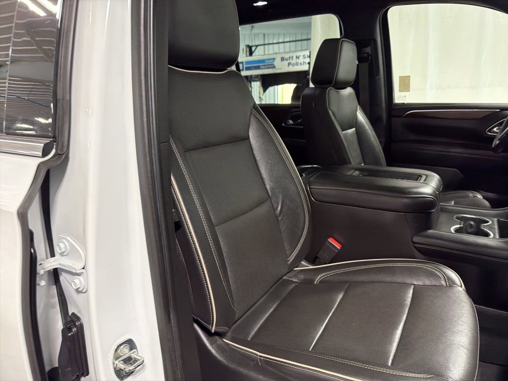 Used 2021 Chevrolet Suburban Premier w/ Premium Package AWD/4WD image 23