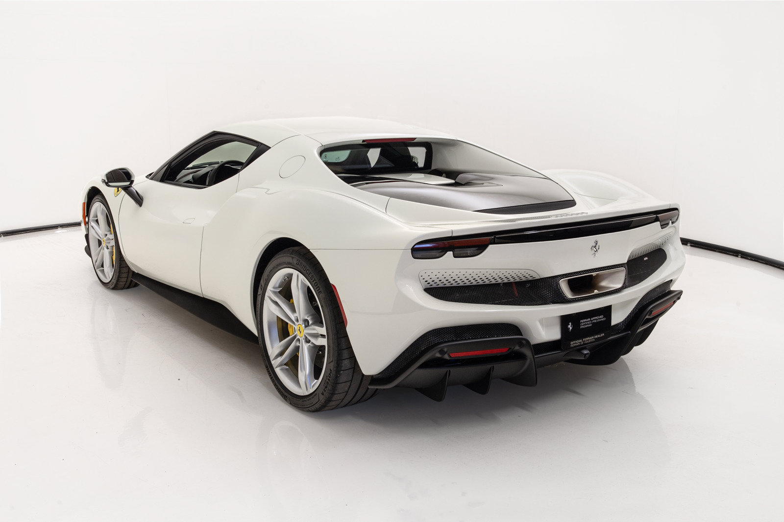 Certified 2025 Ferrari 296 GTB RWD image 5