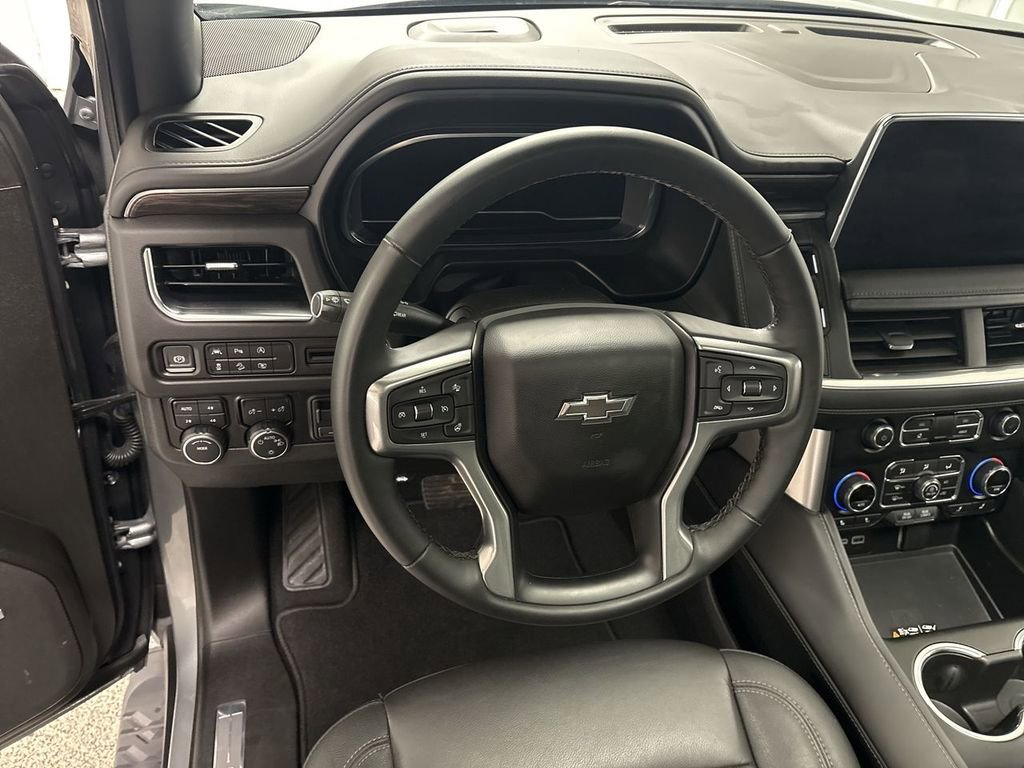 Used 2023 Chevrolet Tahoe Z71 w/ Luxury Package image 15