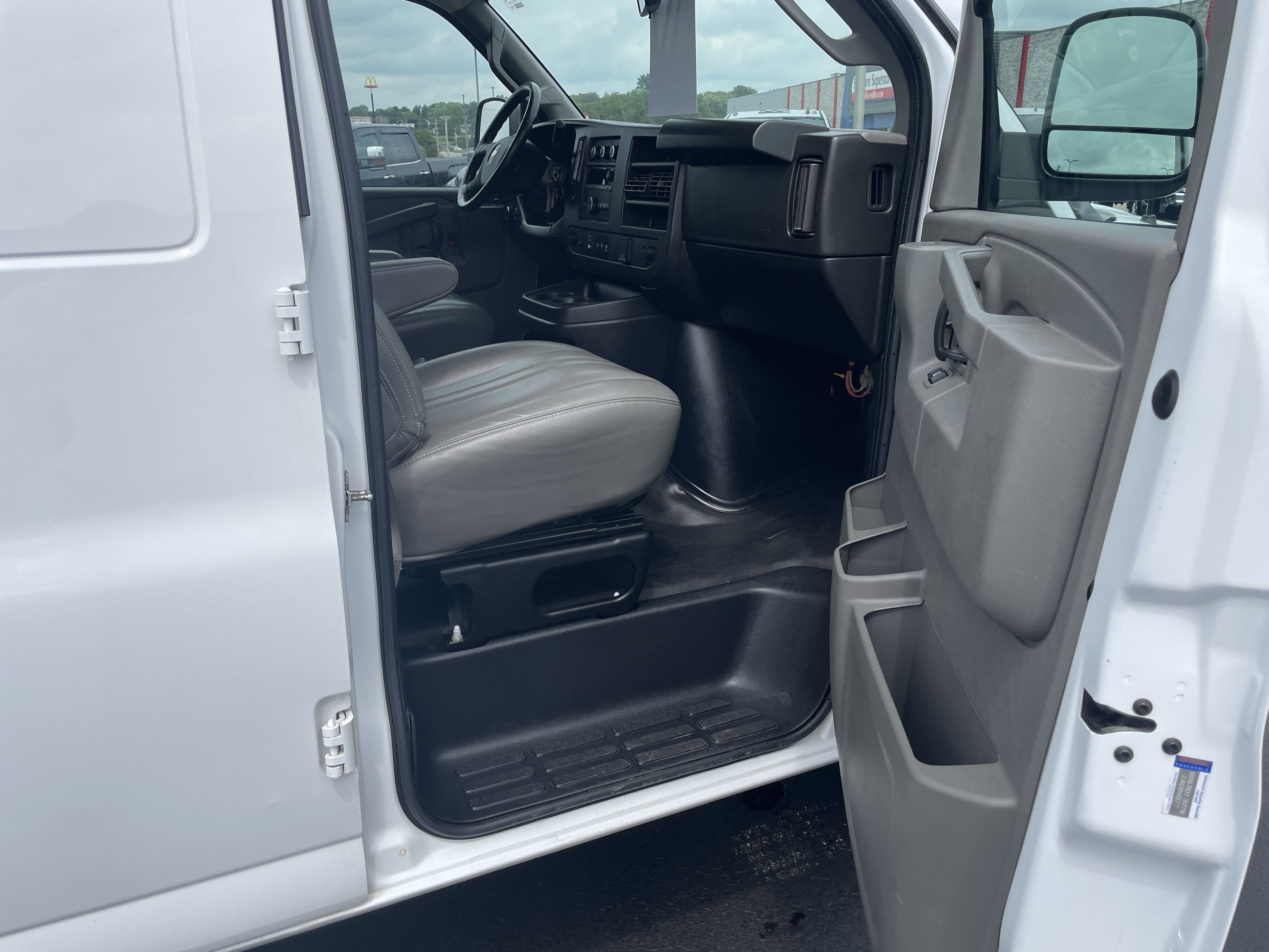Used 2022 Chevrolet Express 2500 Extended w/ Driver Convenience Package image 26