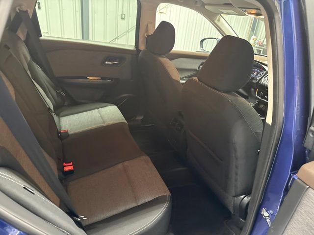 Used 2023 Nissan Rogue SV AWD/4WD image 22