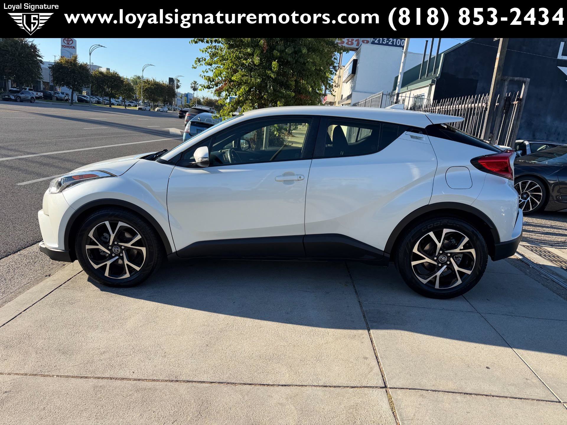 Used 2018 Toyota C-HR XLE FWD image 4