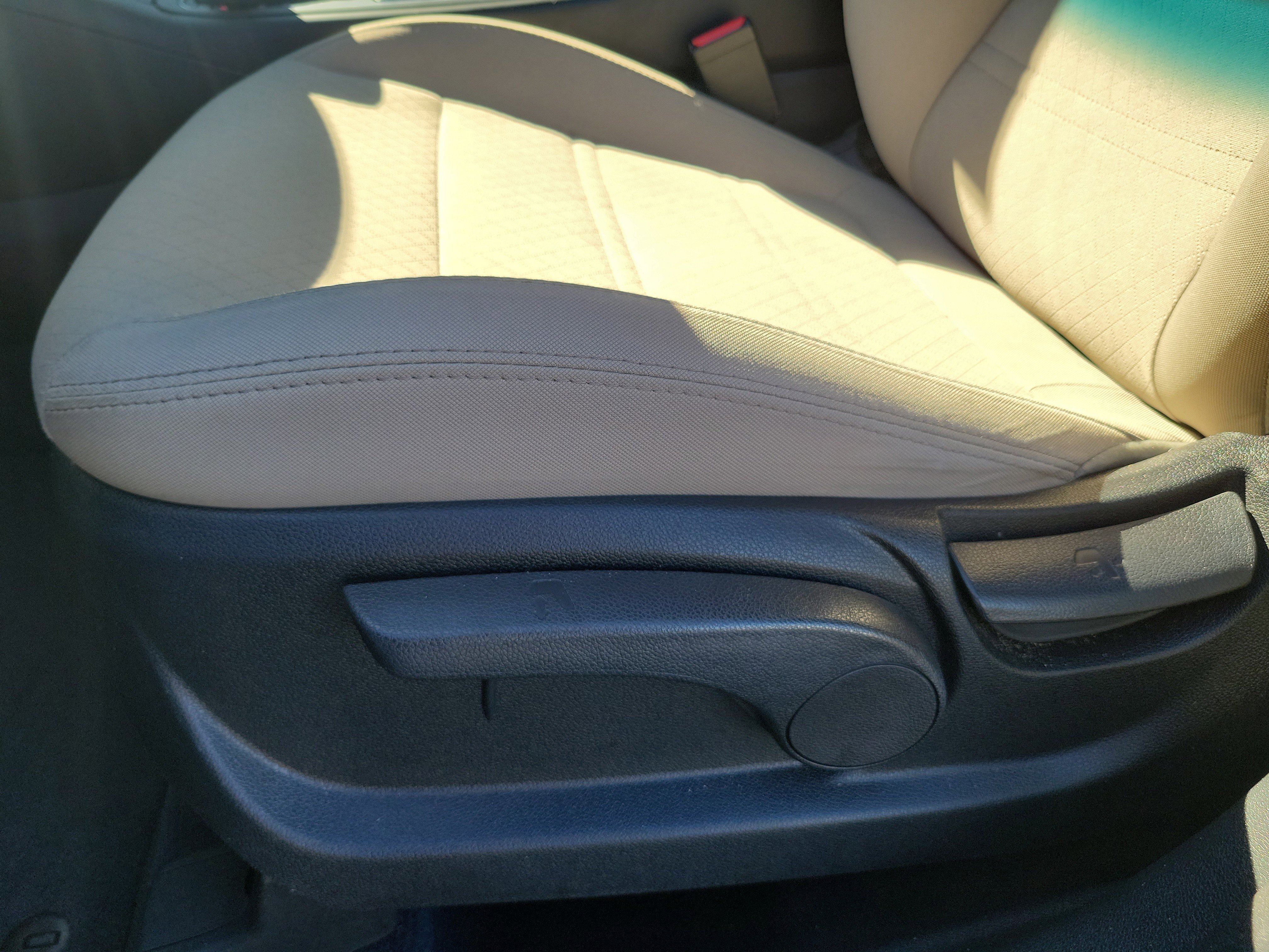 Used 2020 Kia Sorento LX image 20