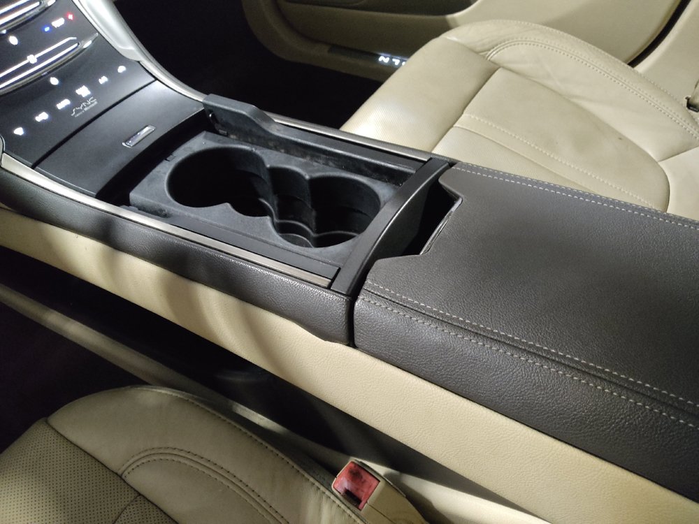 Used 2013 Lincoln MKZ FWD image 26