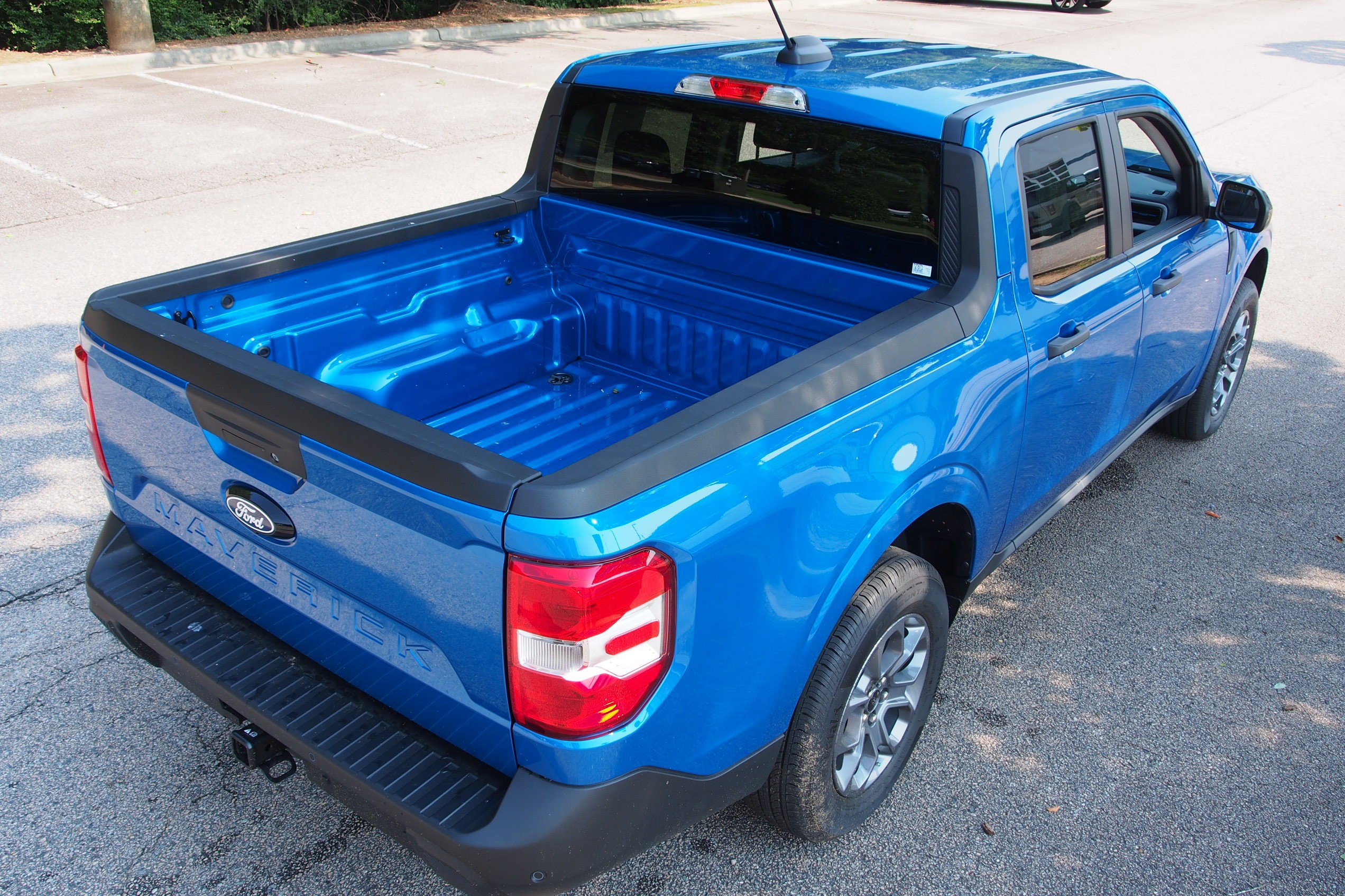 New 2026 Ford Maverick XLT w/ XLT Luxury Package FWD image 7