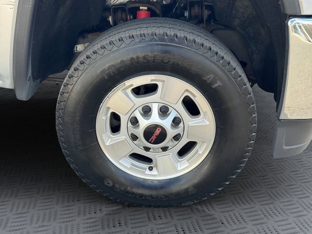 Used 2017 GMC Sierra 2500 SLE w/ HD SLE Preferred Plus Package AWD/4WD image 26