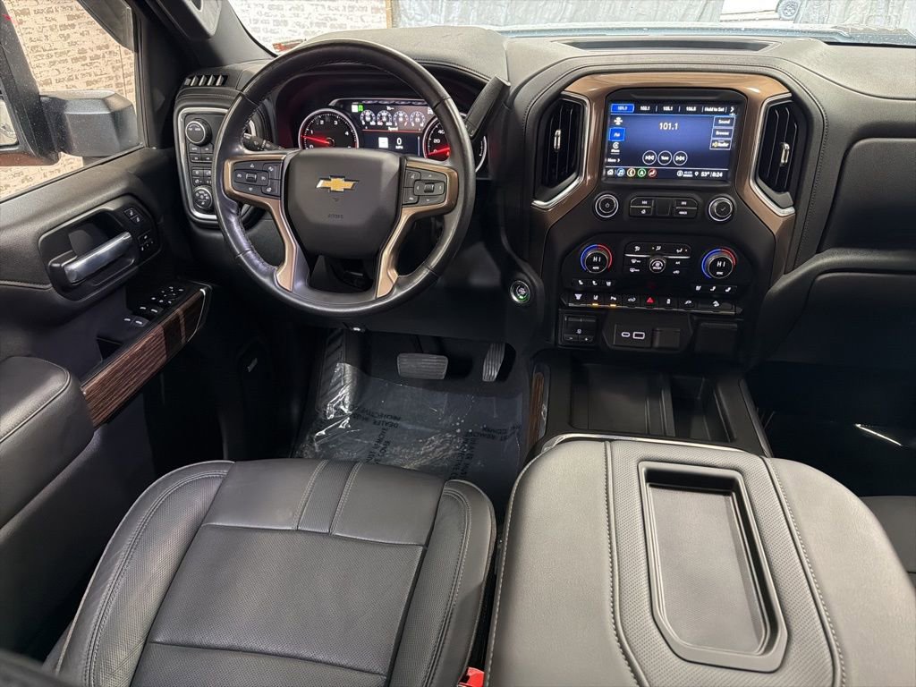 Used 2021 Chevrolet Silverado 2500 High Country w/ Z71 Off-Road Package image 15