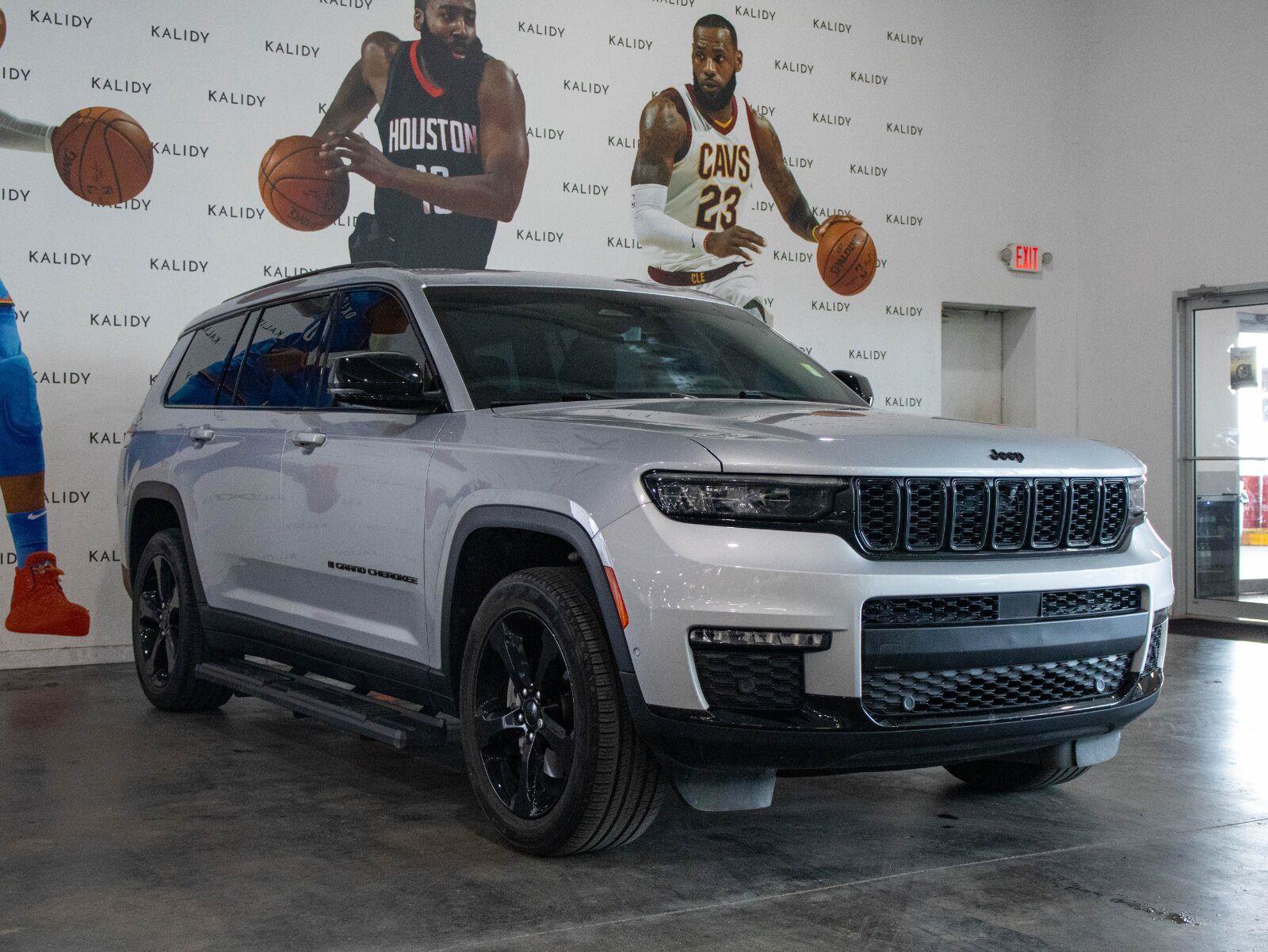 Used 2023 Jeep Grand Cherokee L Limited w/ Luxury Tech Group II AWD/4WD image 21