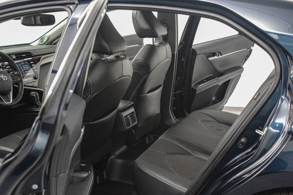 Used 2020 Toyota Camry XSE FWD image 21