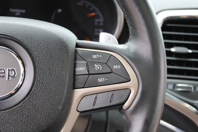 Used 2014 Jeep Grand Cherokee Limited w/ Luxury Group II RWD image 23