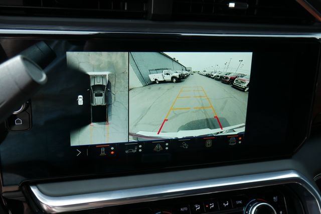 Used 2025 GMC Sierra 3500 Denali Ultimate AWD/4WD image 4