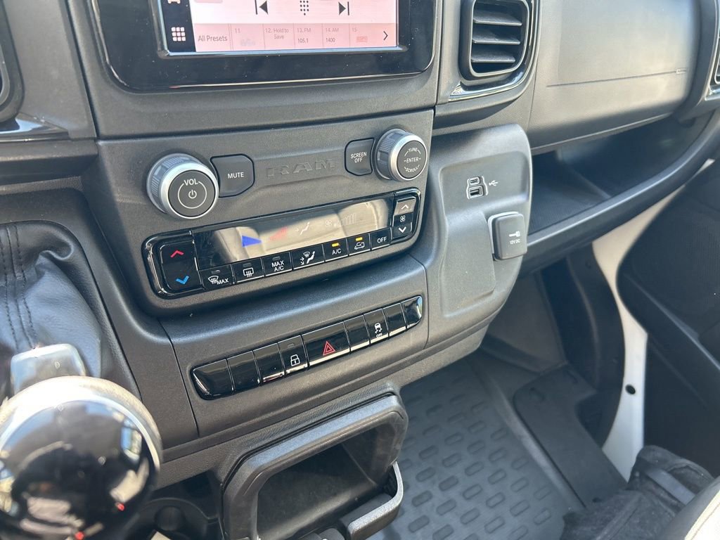 Used 2025 RAM ProMaster 2500 w/ Convenience Group FWD image 14