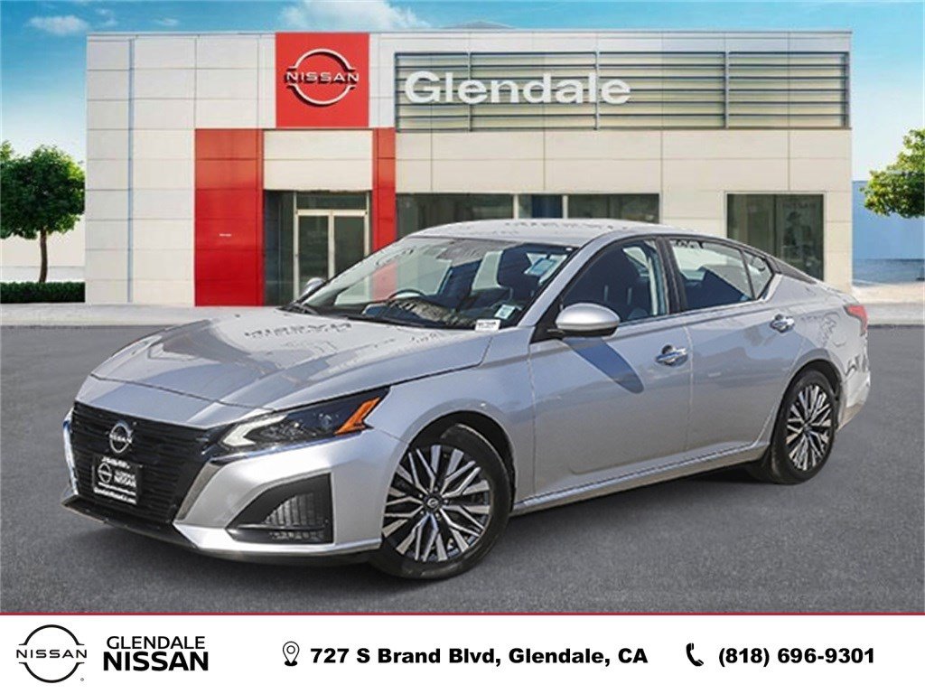 Used 2023 Nissan Altima 2.5 SV
