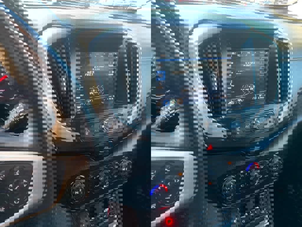 Used 2018 GMC Terrain SLE w/ Driver Convenience Package image 27