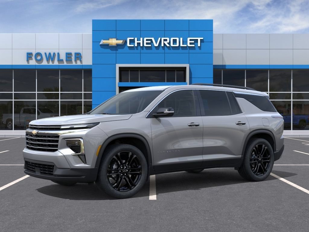 New 2026 Chevrolet Traverse LT w/ Driver Confidence Package AWD/4WD image 2