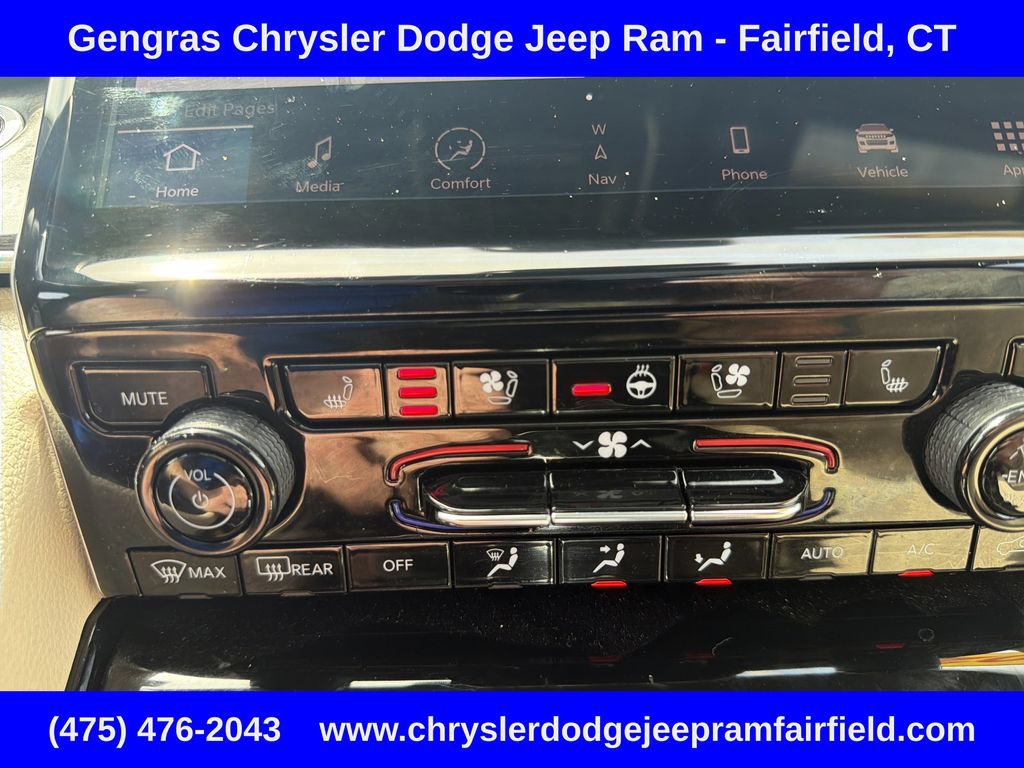 Used 2023 Jeep Grand Cherokee L Limited w/ Luxury Tech Group II AWD/4WD image 35