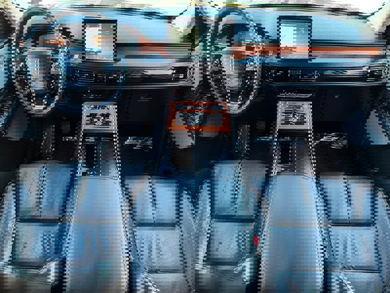 Used 2020 Lincoln Aviator Reserve w/ Equipment Group 202A image 12