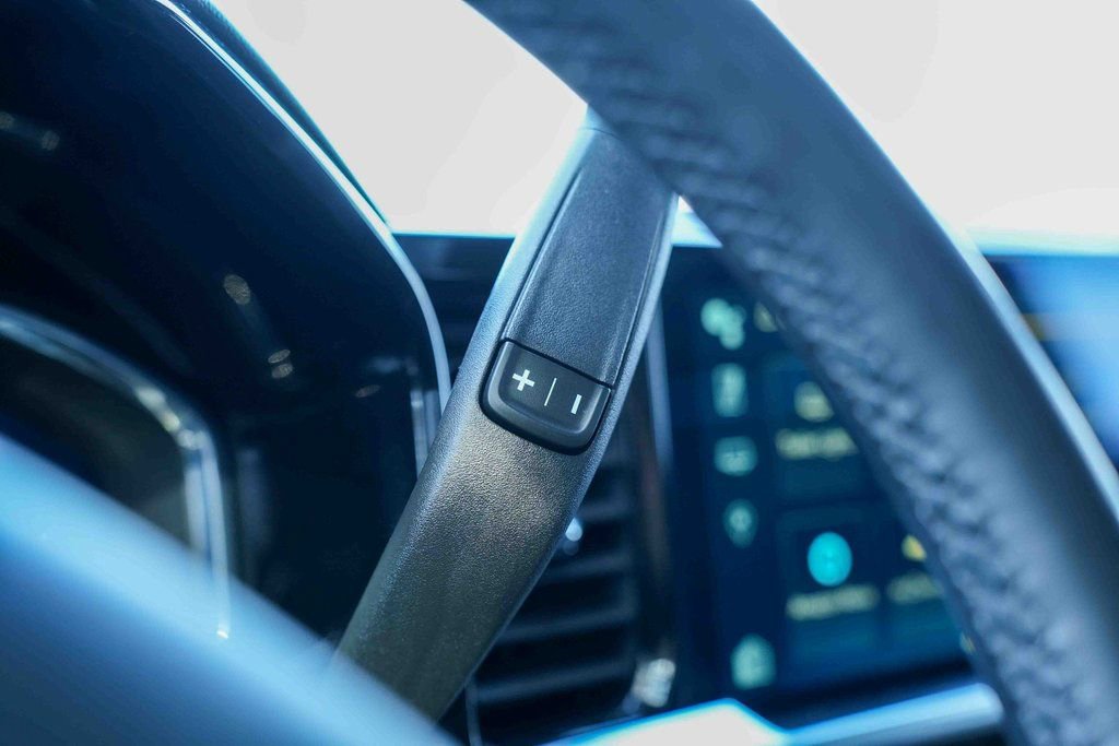 Used 2023 Chevrolet Silverado 1500 LT image 36