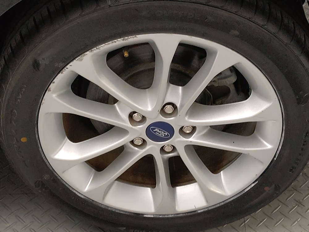 Used 2020 Ford Fusion SE image 31