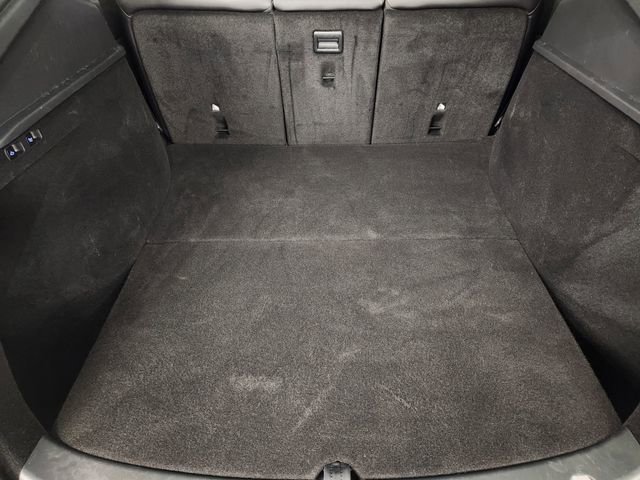 Used 2024 Tesla Model Y Performance image 31