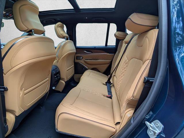 New 2026 Jeep Grand Cherokee Summit AWD/4WD image 19
