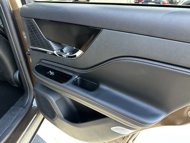 Certified 2022 Lincoln Corsair AWD w/ Equipment Group 101A image 39