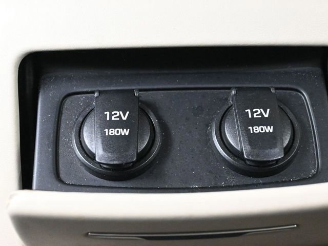 Used 2018 Genesis G90 3.3T Premium RWD image 13