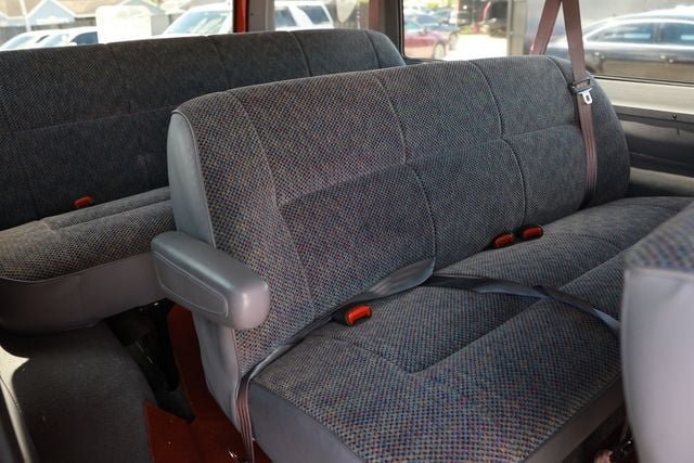Used 2000 Dodge B3500 RWD image 19