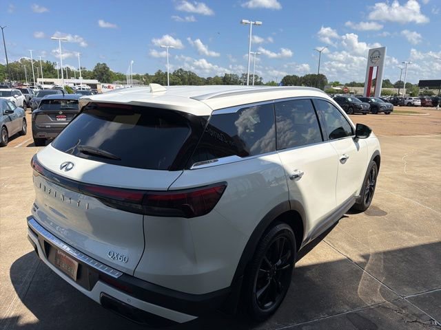 Used 2023 INFINITI QX60 Luxe w/ Cargo Package AWD/4WD image 4