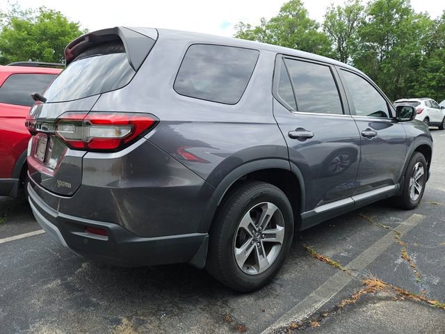 Used 2023 Honda Pilot EX-L image 6