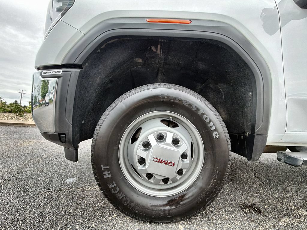 Used 2025 GMC Sierra 3500 Pro AWD/4WD image 18