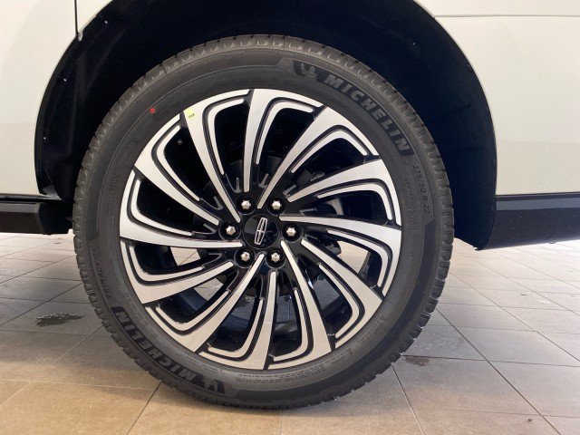 New 2027 Lincoln Navigator L Black Label AWD/4WD image 27