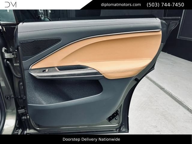 Used 2026 Lucid Gravity Grand Touring AWD/4WD image 31