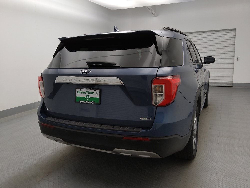 Used 2020 Ford Explorer XLT w/ Equipment Group 202A image 7