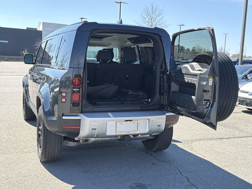 Used 2025 Land Rover Defender 110 S image 12