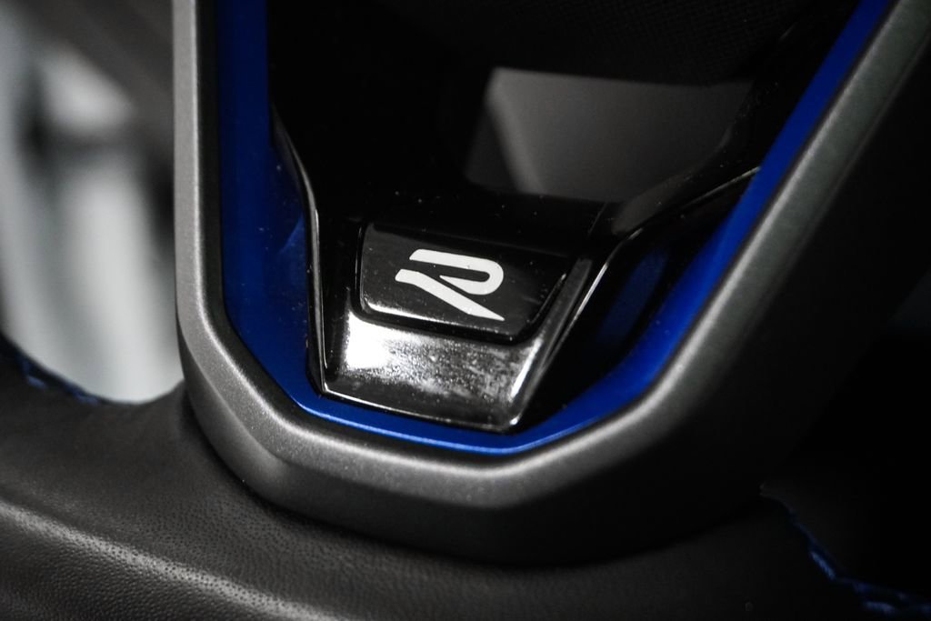 Used 2024 Volkswagen Golf R image 24