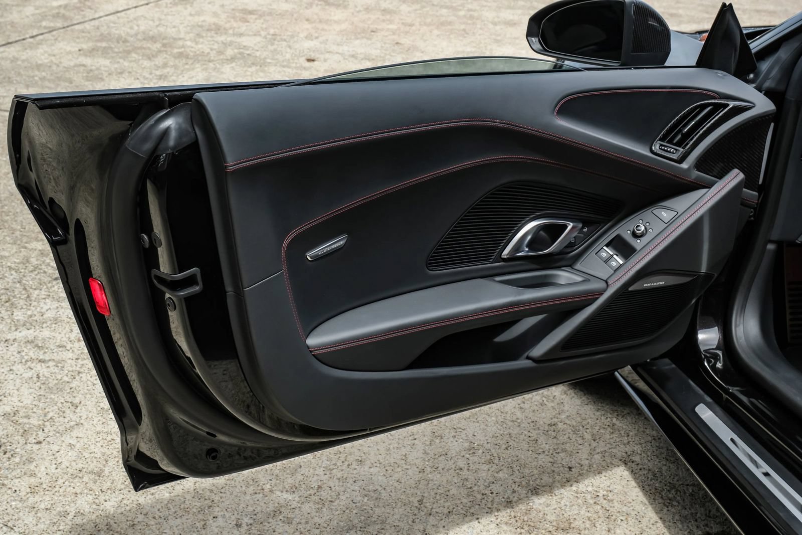 Used 2021 Audi R8 V10 RWD image 34