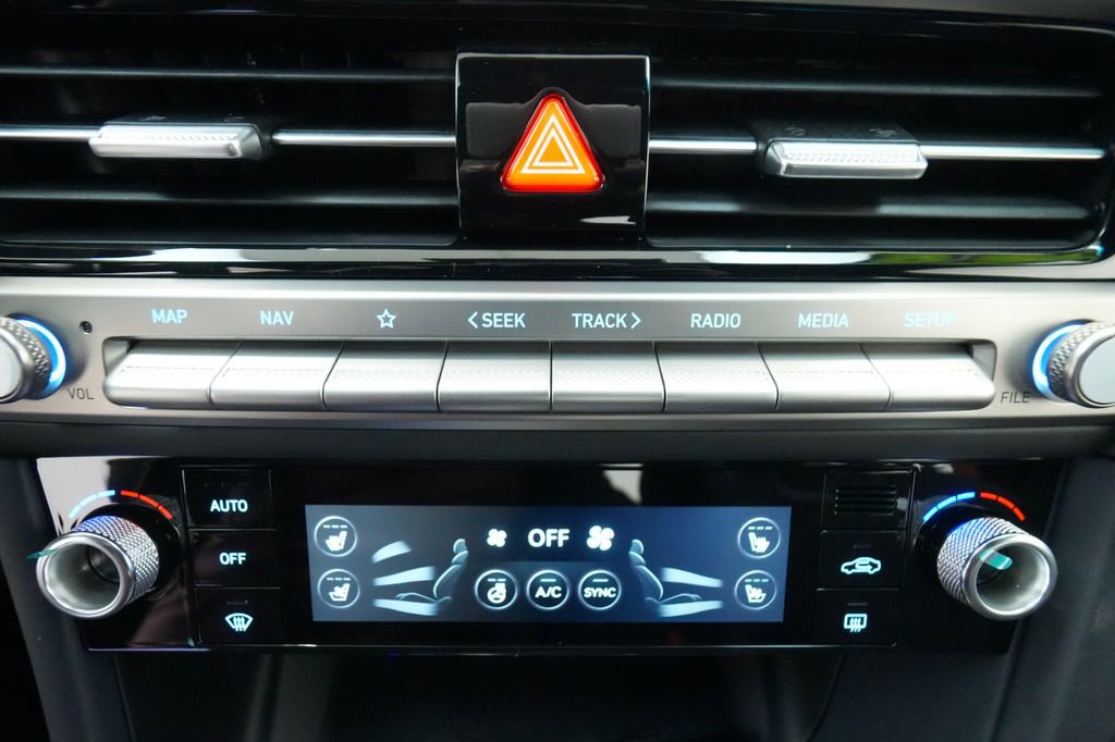 New 2026 Genesis G70 3.3T Prestige image 37