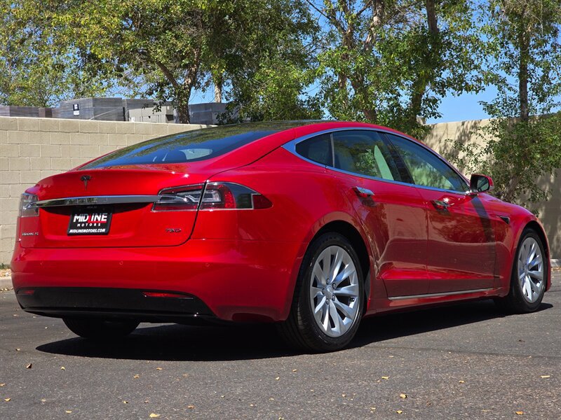Used 2018 Tesla Model S 75D AWD/4WD image 10