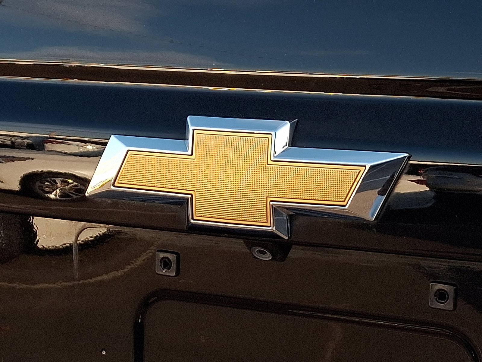 Used 2018 Chevrolet Suburban LT image 30