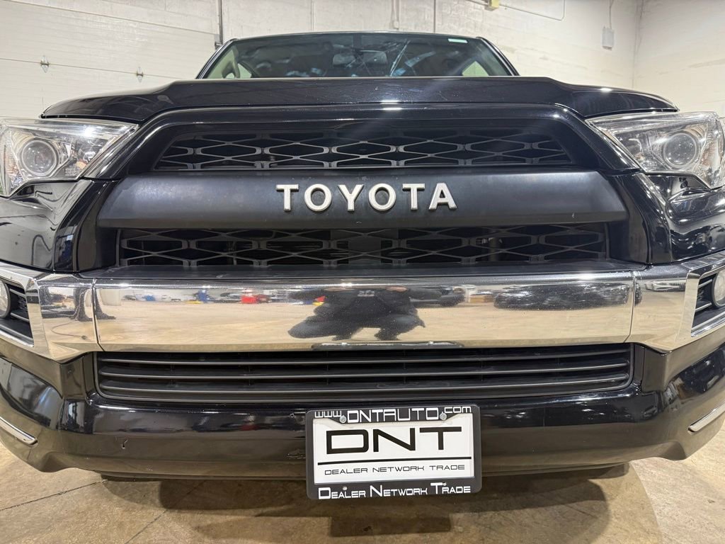Used 2018 Toyota 4Runner Limited AWD/4WD image 8