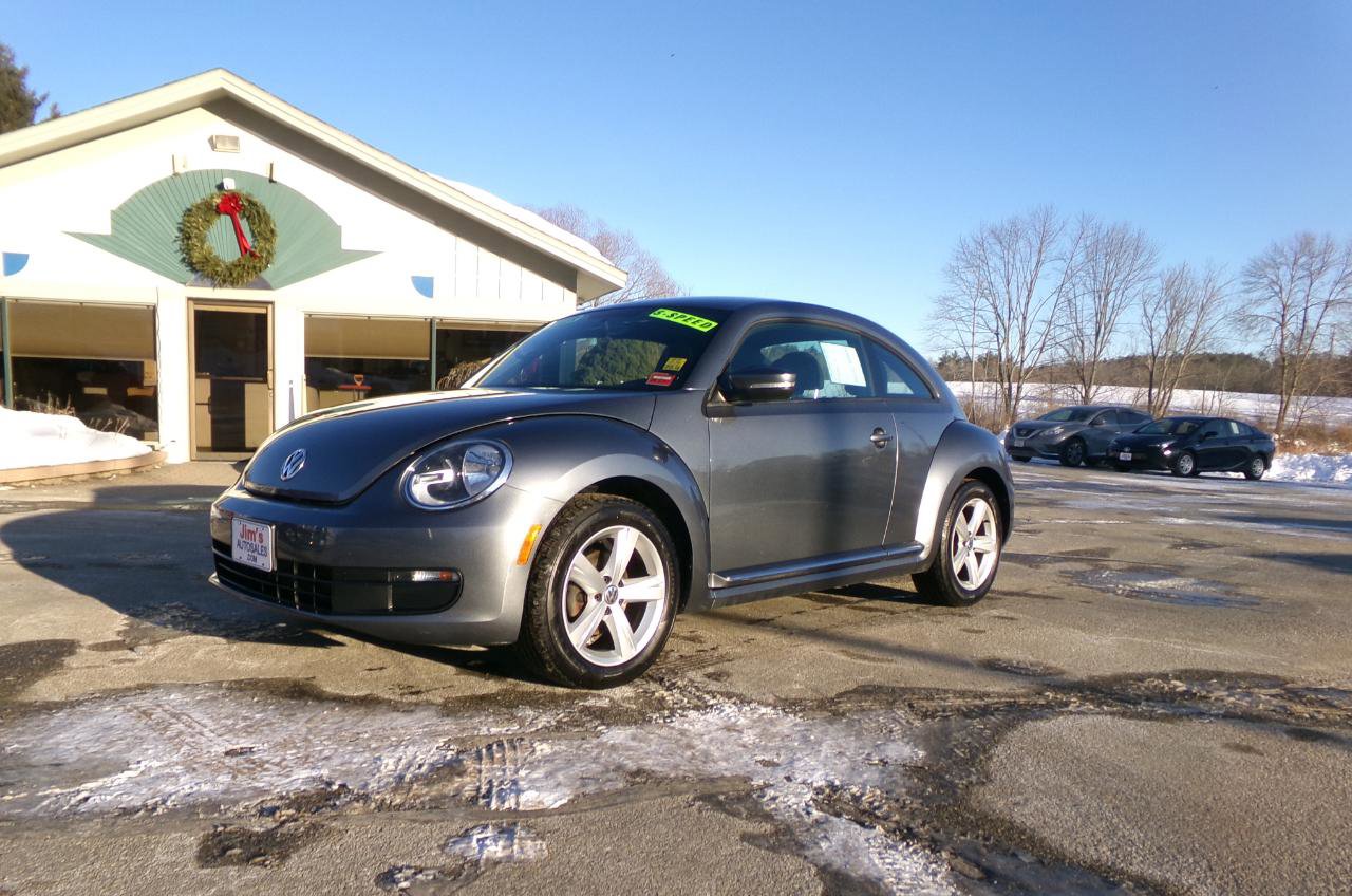 Used 2013 Volkswagen Beetle 2.5 image 2