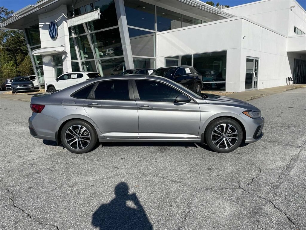 New 2026 Volkswagen Jetta Sport FWD image 2