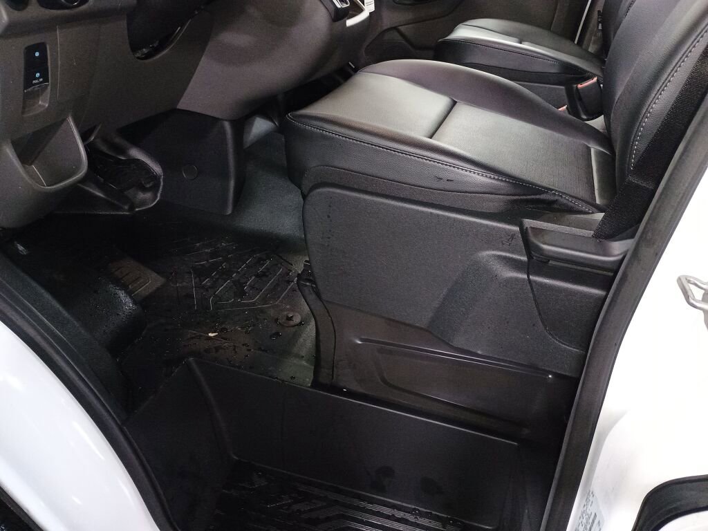 New 2026 Ford Transit 250 148 Medium Roof image 9