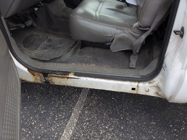 Used 2004 Ford F350 XL image 12