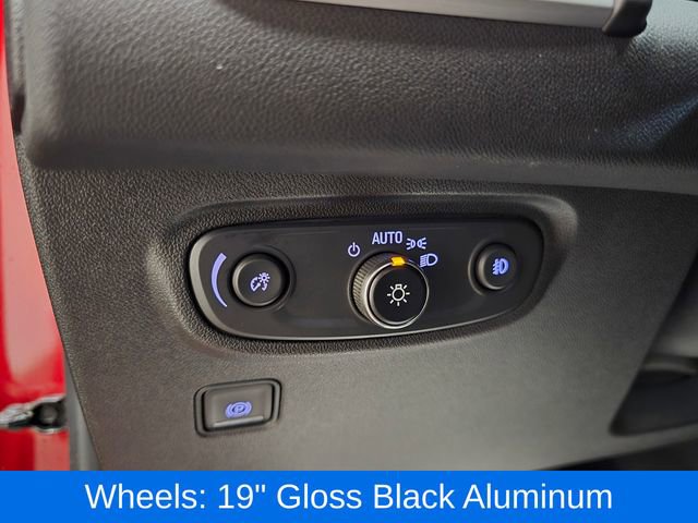 Used 2023 GMC Terrain SLT w/ Elevation Edition image 16